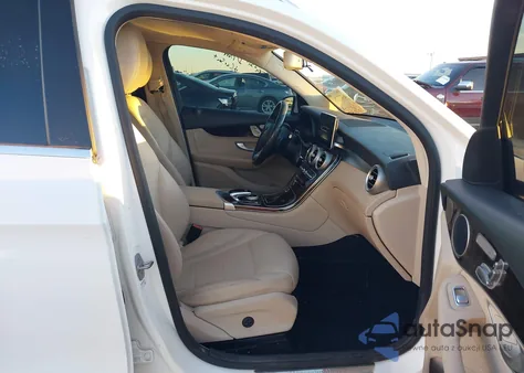 2016 Mercedes-Benz Glc 300 из США, поврежденный, VIN WDC0G4JB5GF083140